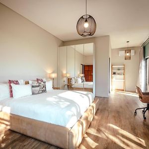 Luxury King Room